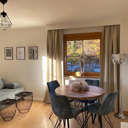 Gemuetliche Wohnung Mit Gartenblick Innsbruck Eksteriør bilde